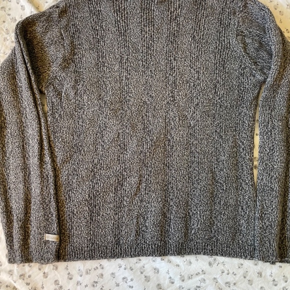 Columbia Sportswear V-Neck Sweater - Picture 2 of 4